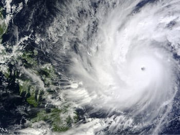 Super Typhoon Hagupit nearing Philippines