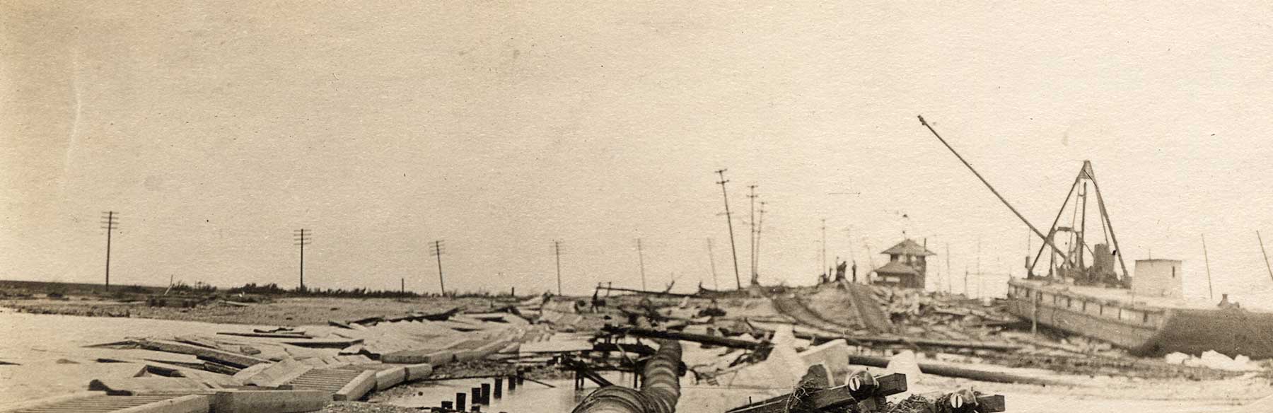 Historial photo of Galveston 1915 hurricane damage
